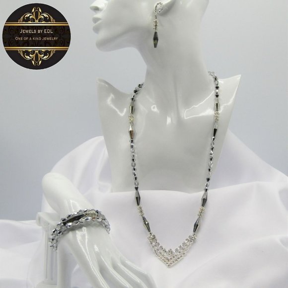 Rhinestone Silver Colour Beaded Jewelry Set - Picture 1 of 6